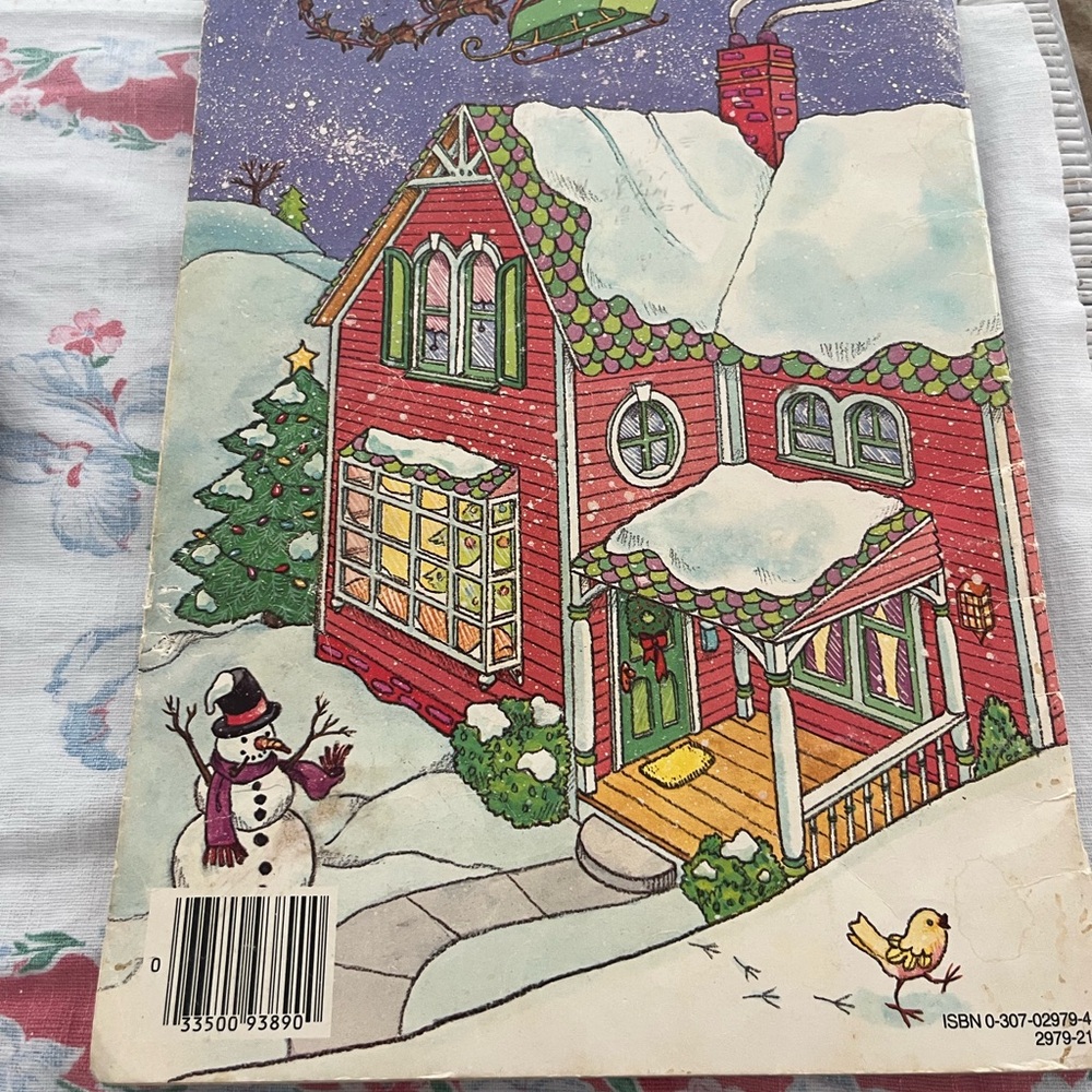 Vintage Golden Books Christmas Carols for Piano, Guitar and Organ.